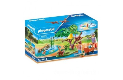 Playmobil 70344 Family Fun Red Panda Habitat FFPB5077 - Clearance Sale