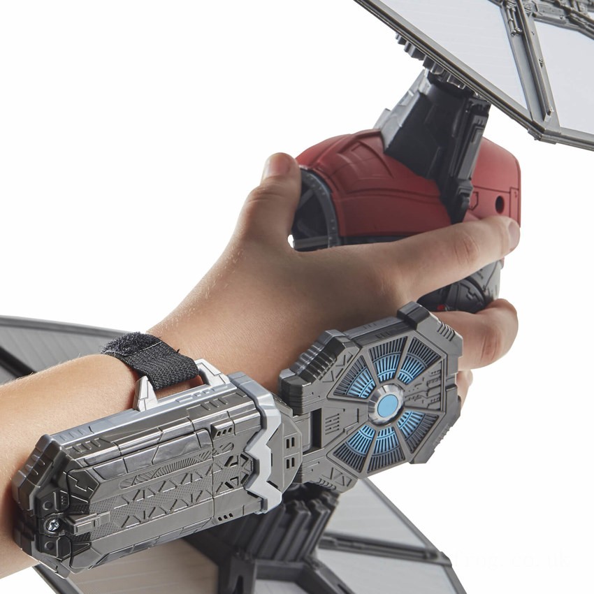 Hasbro Star Wars Episode 8: Force Link Starter Set FFHB4974 on Sale