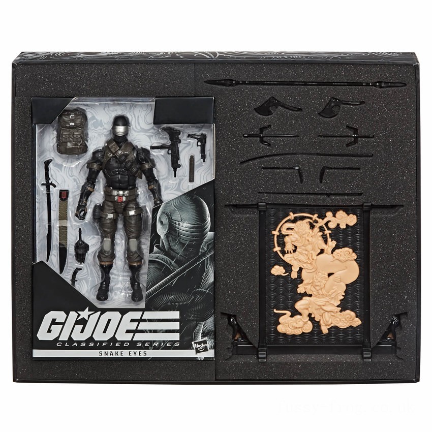 Hasbro G.I. Joe Classified Series Deluxe Snake Eyes with Accessories FFHB5050 on Sale